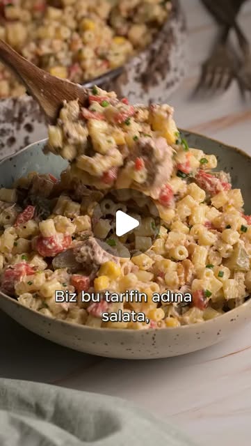 Ton Balıklı Makarna Salatası tarifi